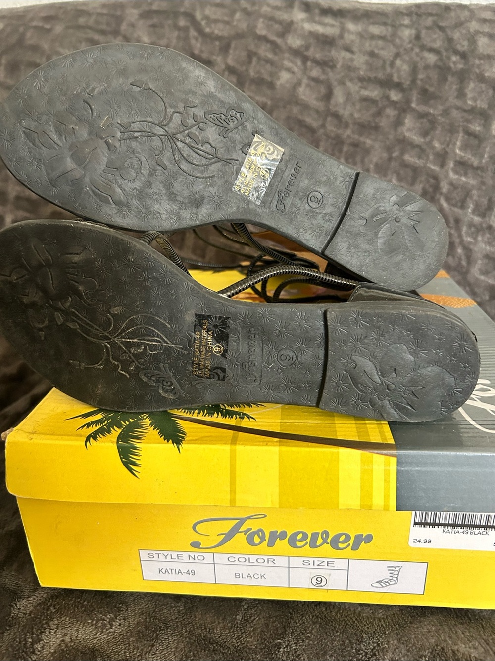 Forever 21 Black Strappy Gladiator Sandals - Picture 5 of 6